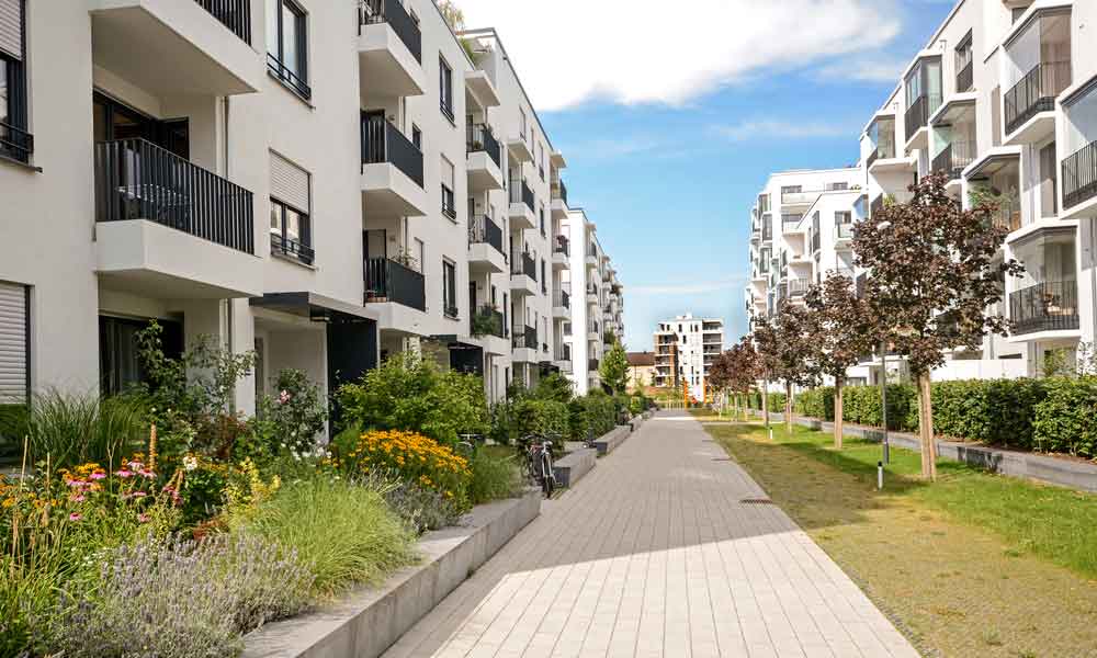 How Do Travel Nurses Find Housing?